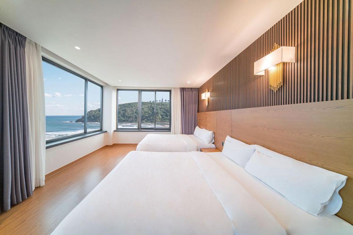 Two Y Hotel Yangyang Bagian luar foto