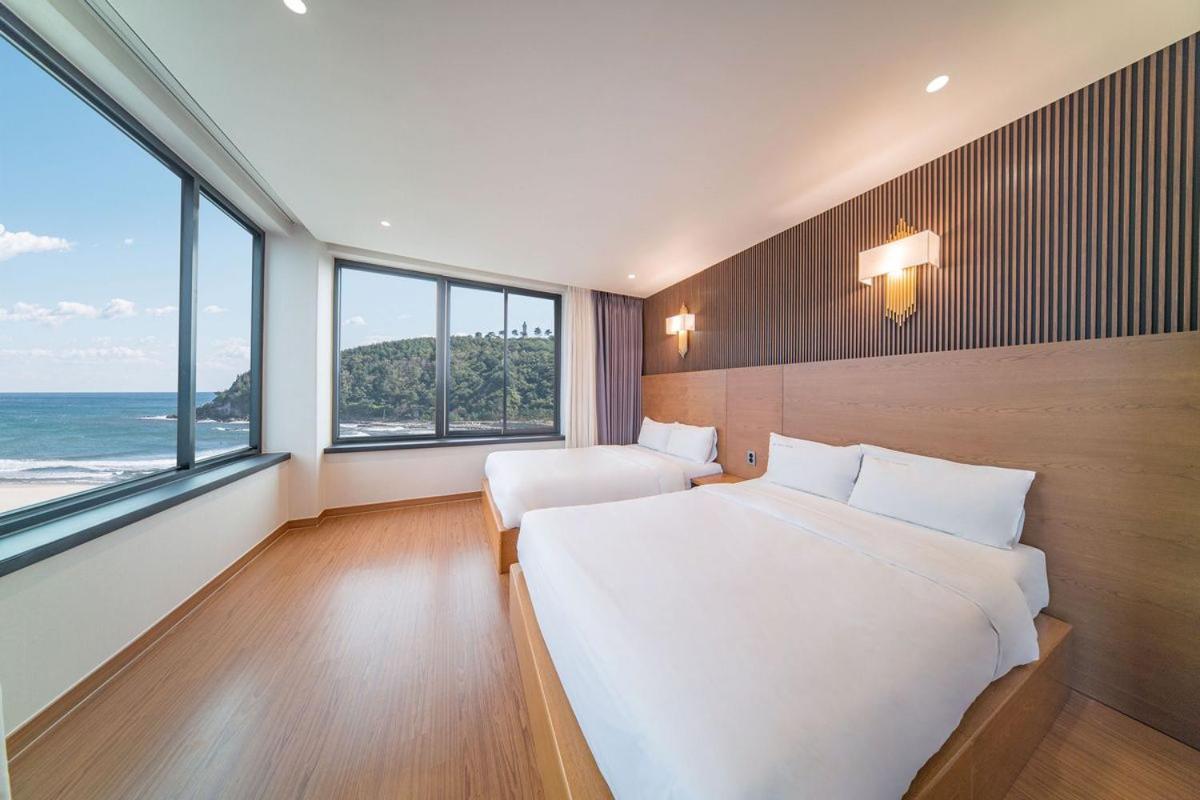 Two Y Hotel Yangyang Bagian luar foto